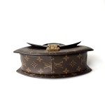 Louis Vuitton Tilsitt Handbag